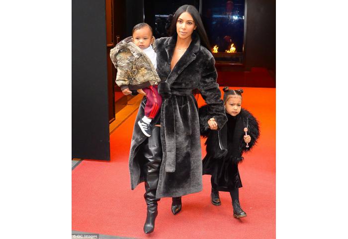 Mama dan Anak Sama-Sama Fashionista